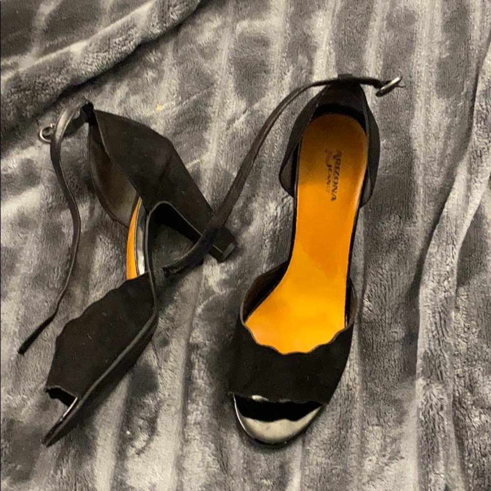 Women’s peek a boo Heels